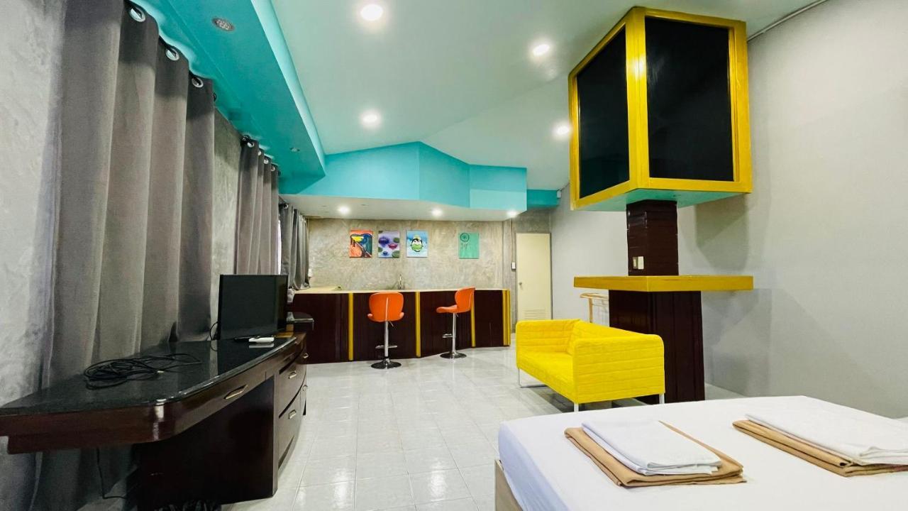 Super Hostel Nonthaburi Exterior photo